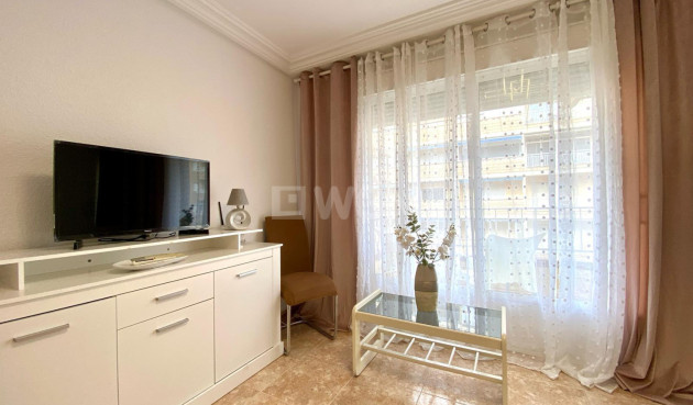 Resale - Apartment / flat - Torrevieja - Costa Blanca