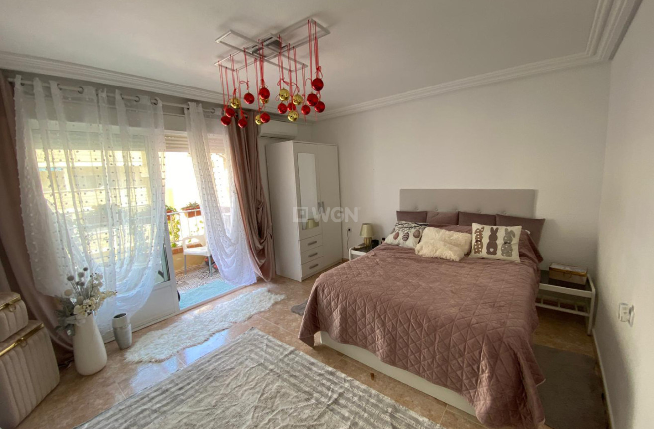 Resale - Apartment / flat - Torrevieja - Costa Blanca