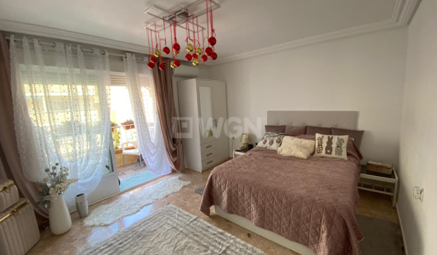 Resale - Apartment / flat - Torrevieja - Costa Blanca
