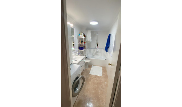 Resale - Apartment / flat - Torrevieja - Costa Blanca