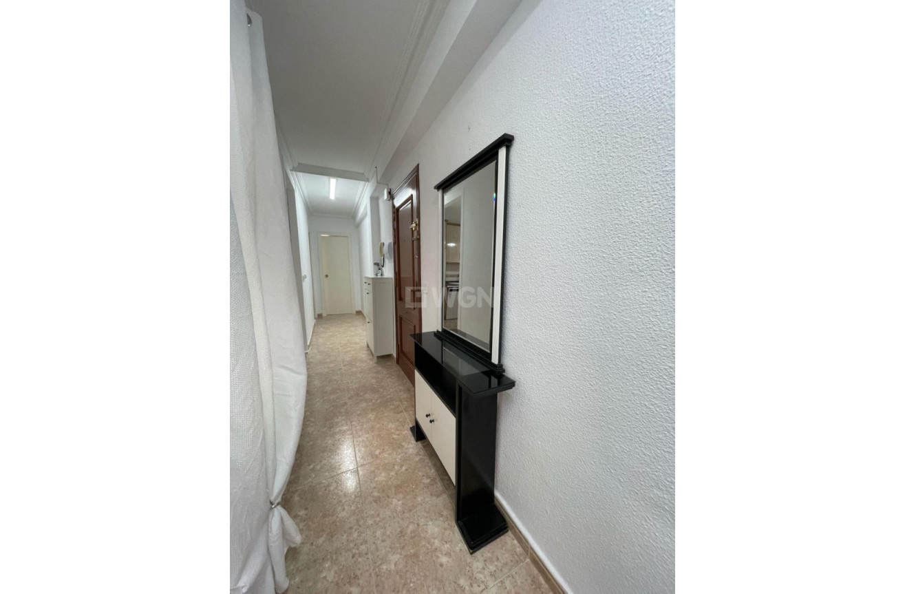 Resale - Apartment / flat - Torrevieja - Costa Blanca