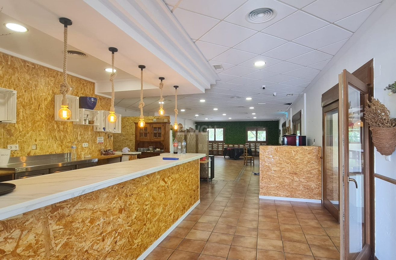 Odsprzedaż - Villa - Petrer - Inland