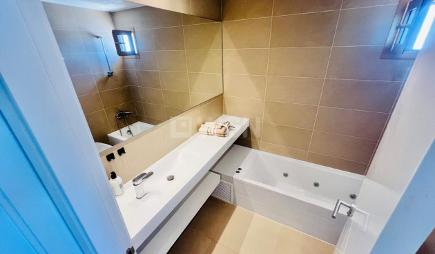 Reventa - Apartamento / piso - Benidorm - Costa Blanca