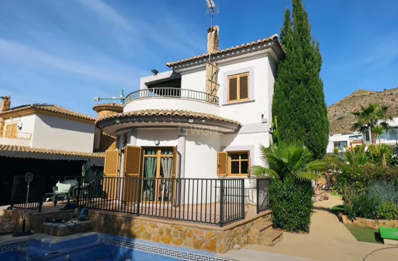Odsprzedaż - Villa - Benidorm - Costa Blanca