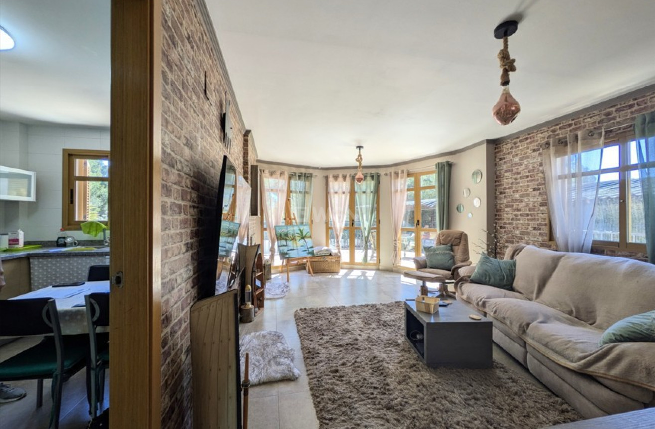 Odsprzedaż - Villa - Benidorm - Costa Blanca