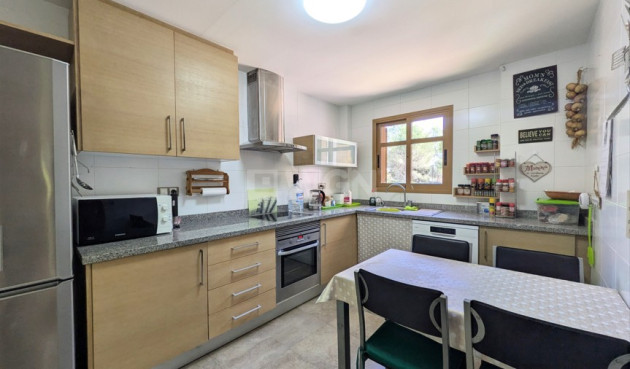 Odsprzedaż - Villa - Benidorm - Costa Blanca