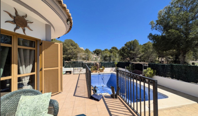 Odsprzedaż - Villa - Benidorm - Costa Blanca