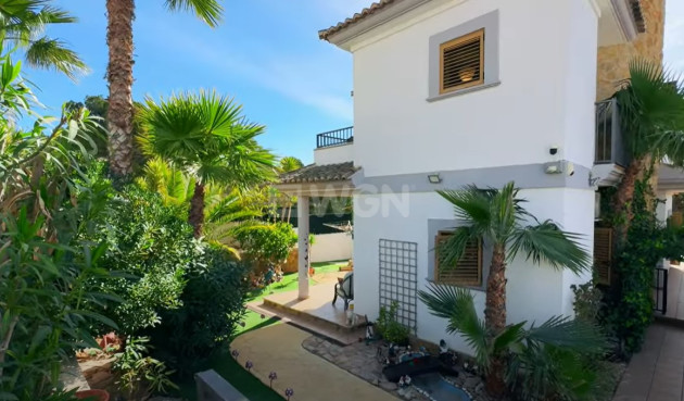 Odsprzedaż - Villa - Benidorm - Costa Blanca