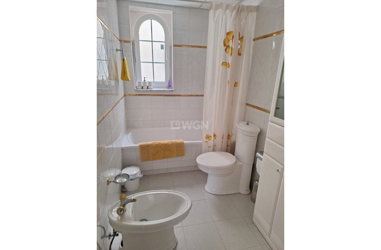 Odsprzedaż - Mieszkanie w bloku - Guardamar del Segura - Costa Blanca