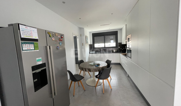 Odsprzedaż - Kamienica - Dolores - Costa Blanca