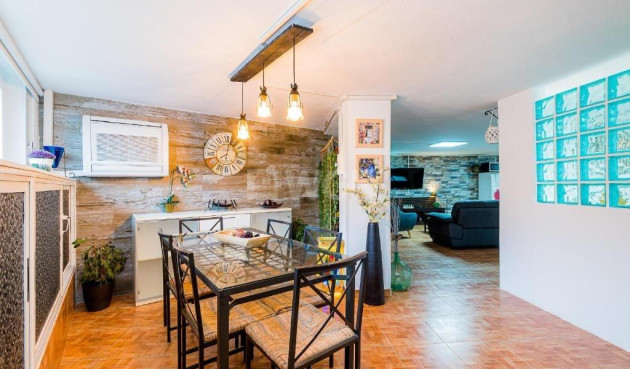 Odsprzedaż - Dupleks - Torrevieja - Acequion