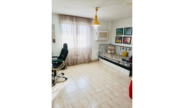 Odsprzedaż - Dupleks - Torrevieja - Acequion