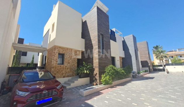 Odsprzedaż - Villa - Orihuela Costa - Costa Blanca