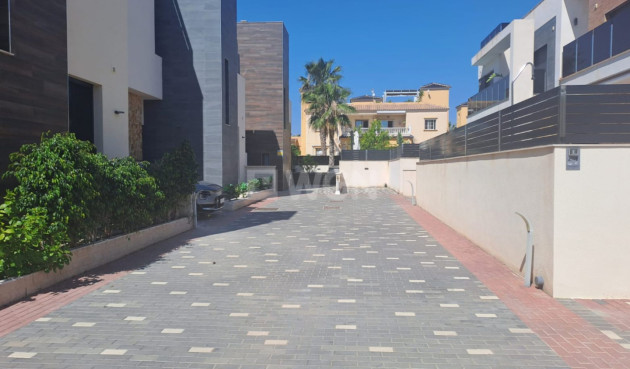 Odsprzedaż - Villa - Orihuela Costa - Costa Blanca