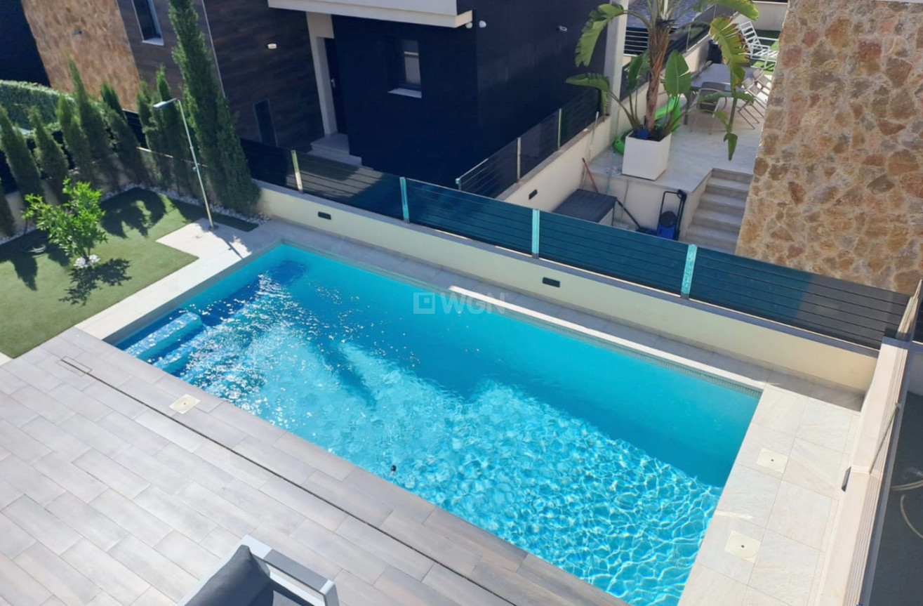 Odsprzedaż - Villa - Orihuela Costa - Costa Blanca