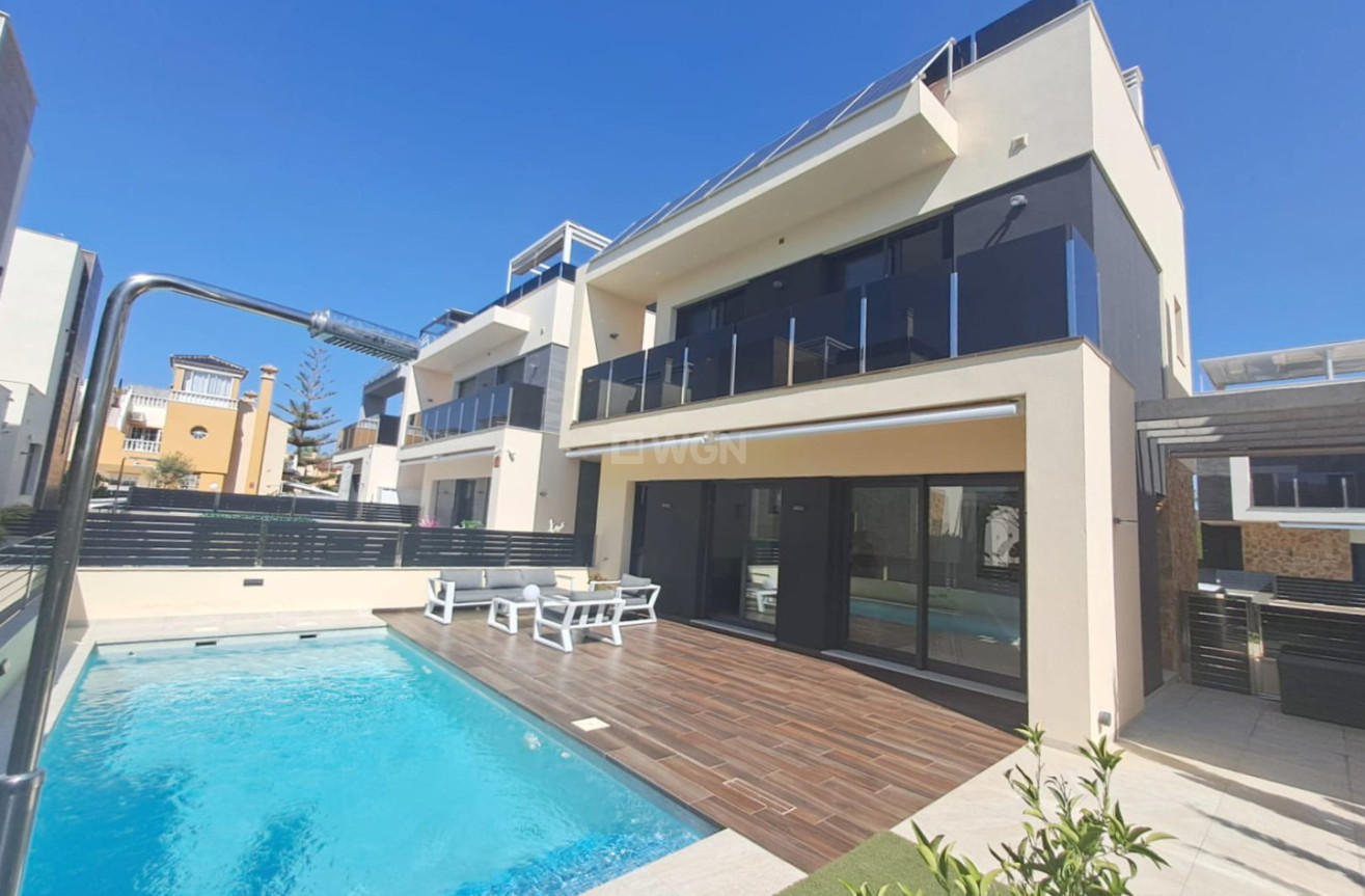 Odsprzedaż - Villa - Orihuela Costa - Costa Blanca