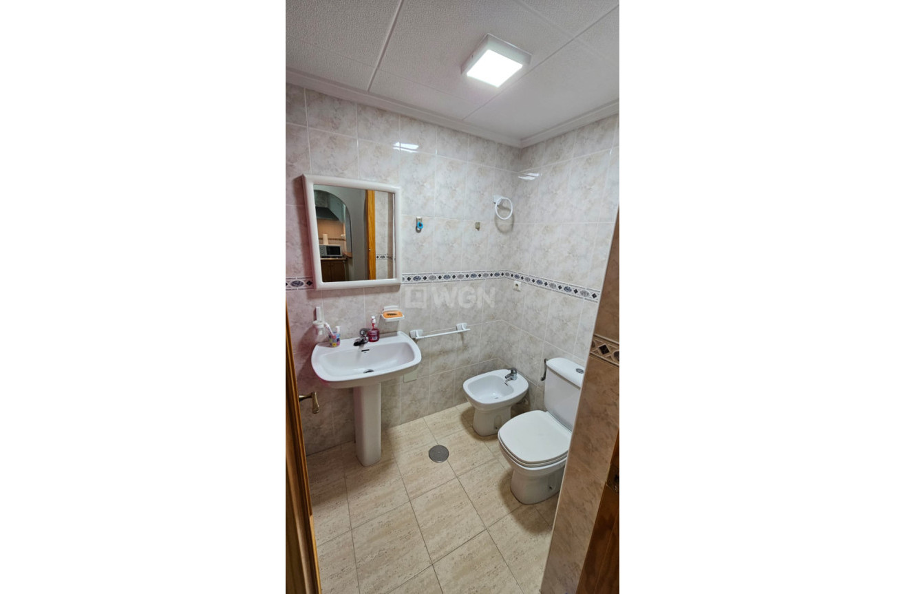 Resale - Apartment / flat - Torrevieja - Costa Blanca