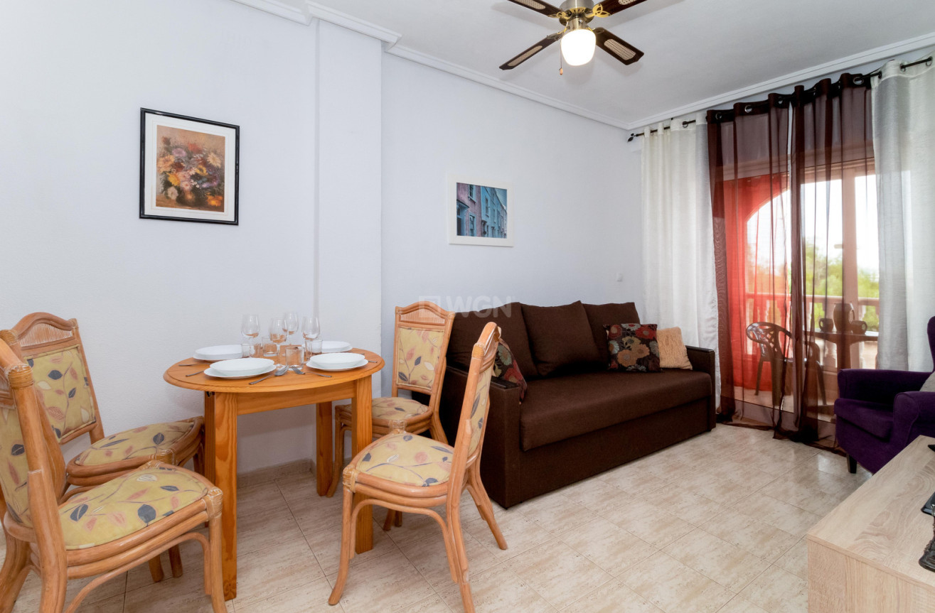 Resale - Apartment / flat - Torrevieja - Costa Blanca