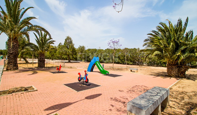 Resale - Apartment / flat - Torrevieja - Costa Blanca