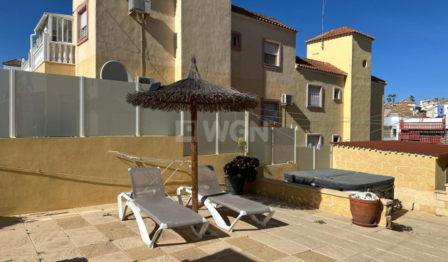 Odsprzedaż - Mieszkanie w bloku - San Miguel de Salinas - Inland