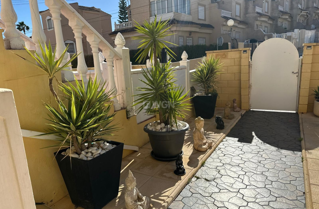 Odsprzedaż - Mieszkanie w bloku - San Miguel de Salinas - Inland