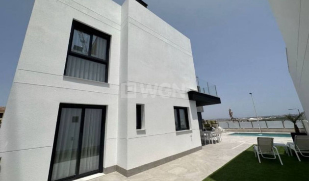 Resale - Villa - Torrevieja - Costa Blanca