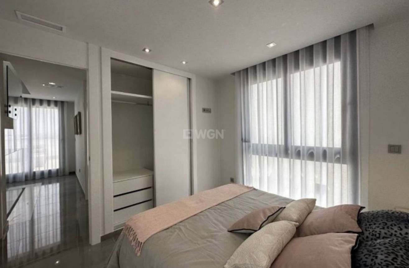 Resale - Villa - Torrevieja - Costa Blanca