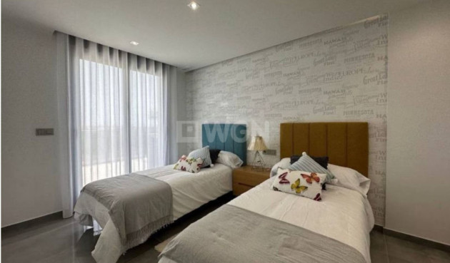 Resale - Villa - Torrevieja - Costa Blanca