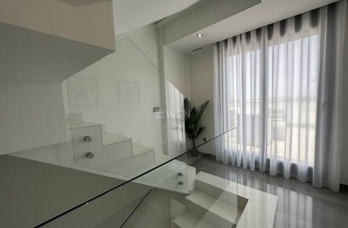 Resale - Villa - Torrevieja - Costa Blanca