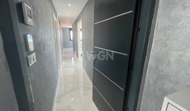 Odsprzedaż - Villa - La Mata - Costa Blanca