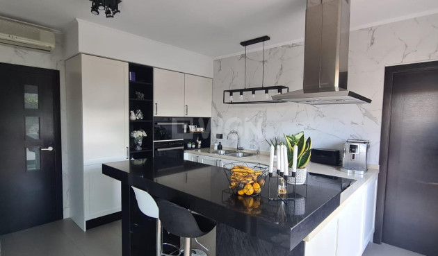 Odsprzedaż - Villa - Calpe - Costa Blanca