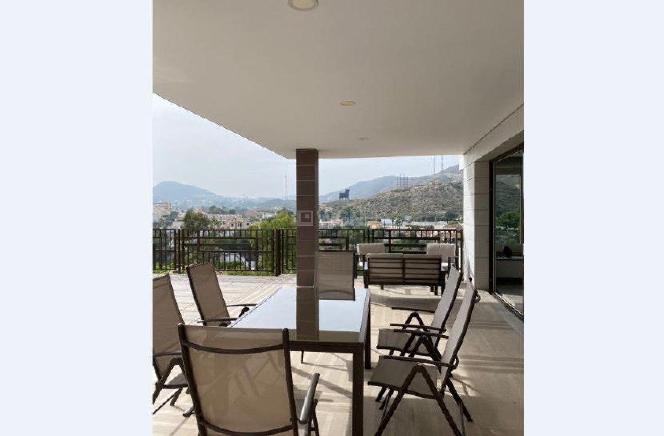 Odsprzedaż - Villa - El Campello - Costa Blanca