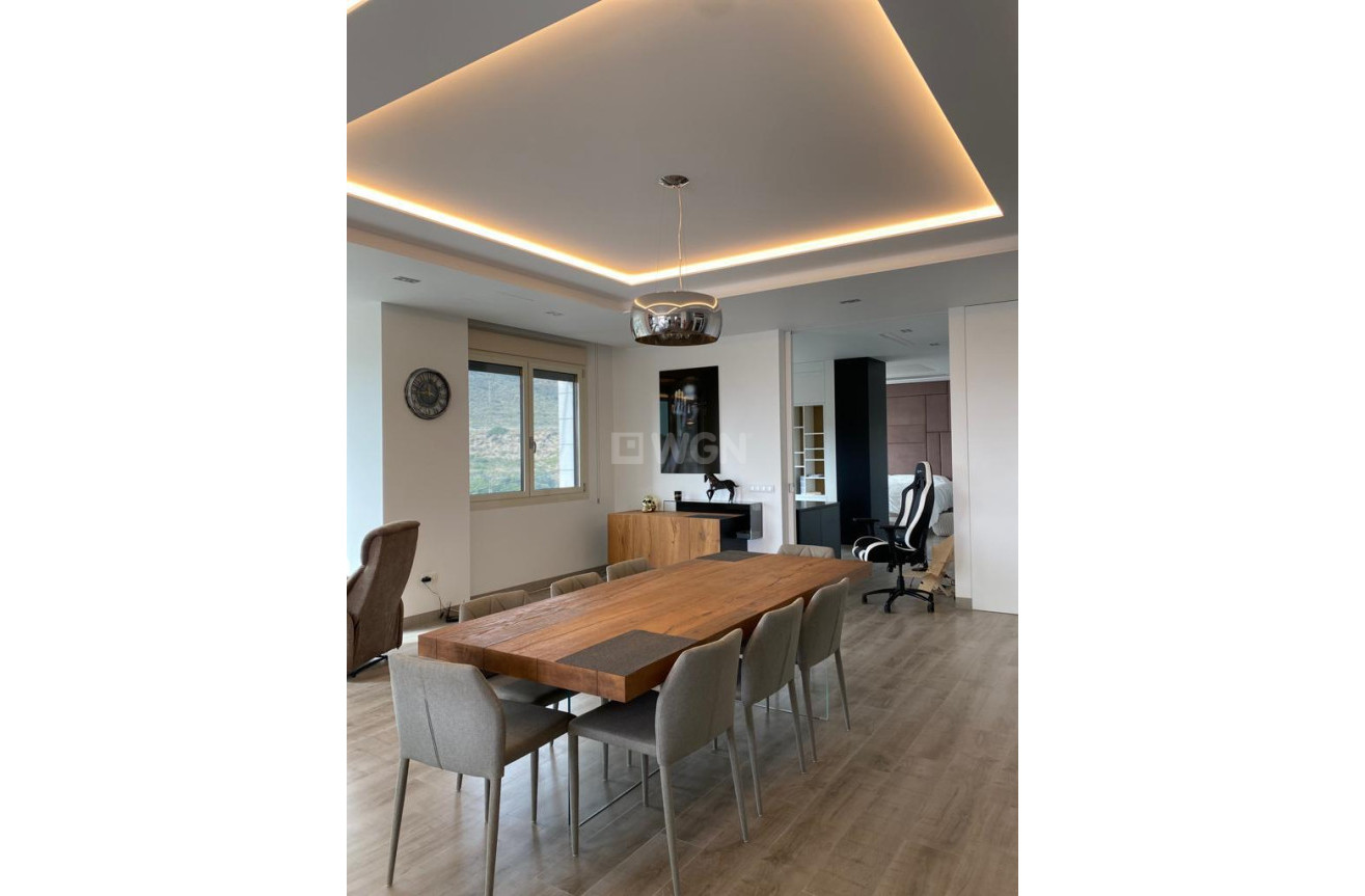 Odsprzedaż - Villa - El Campello - Costa Blanca