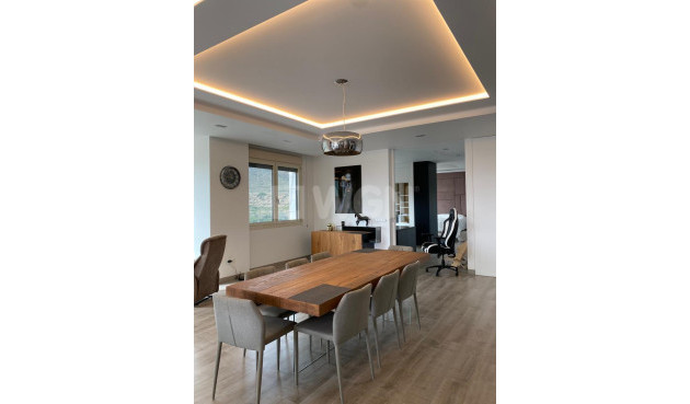 Odsprzedaż - Villa - El Campello - Costa Blanca