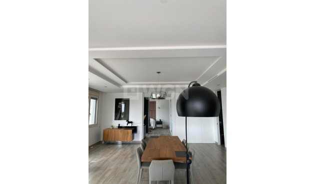 Odsprzedaż - Villa - El Campello - Costa Blanca