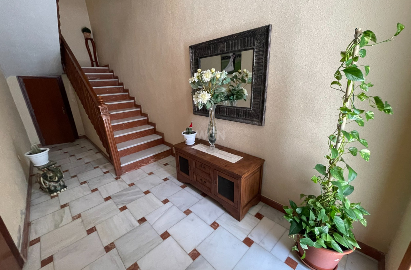 Odsprzedaż - Villa - San Miguel de Salinas - Inland