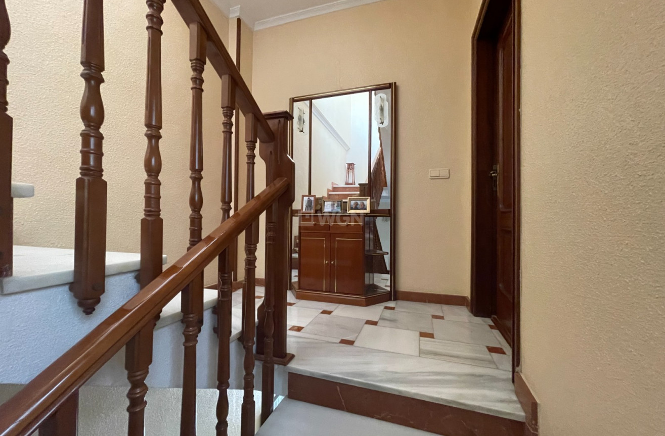 Odsprzedaż - Villa - San Miguel de Salinas - Inland