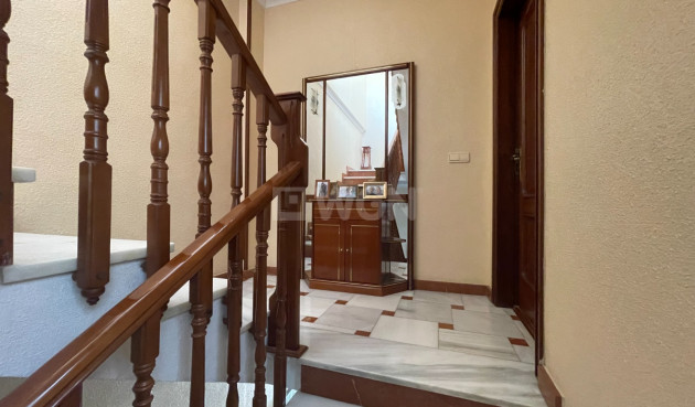 Odsprzedaż - Villa - San Miguel de Salinas - Inland