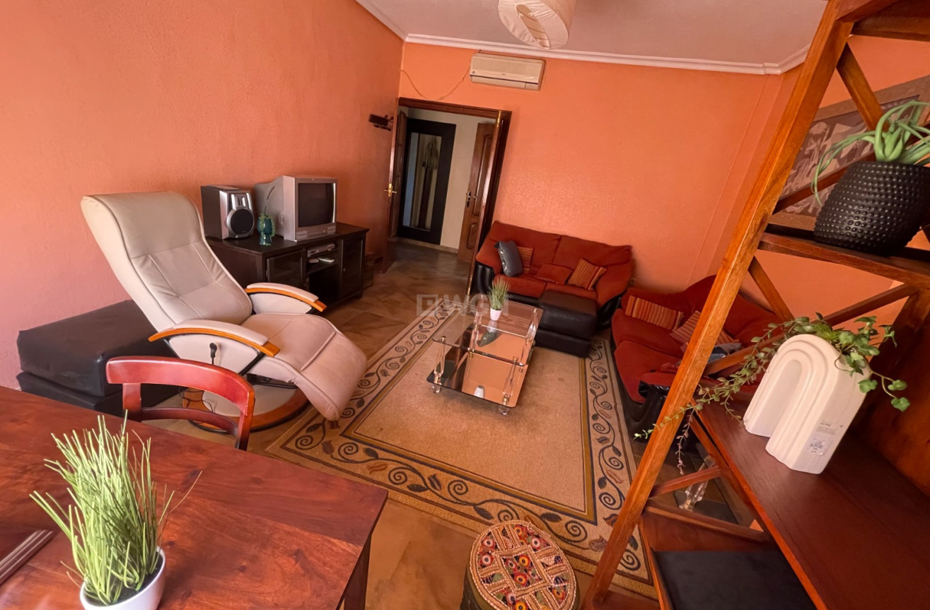 Odsprzedaż - Villa - San Miguel de Salinas - Inland