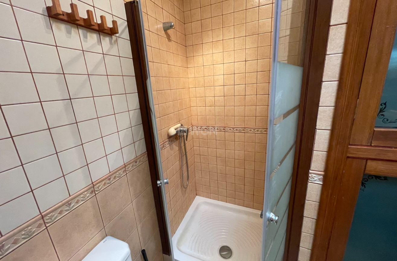 Odsprzedaż - Villa - San Miguel de Salinas - Inland