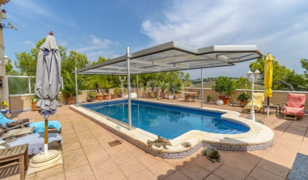 Odsprzedaż - Villa - Pinar de Campoverde - Inland