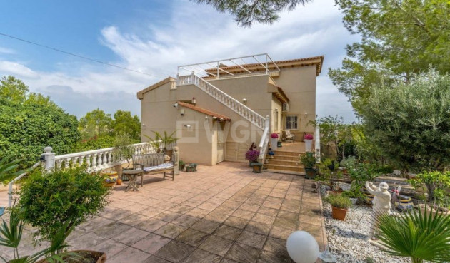 Odsprzedaż - Villa - Pinar de Campoverde - Inland