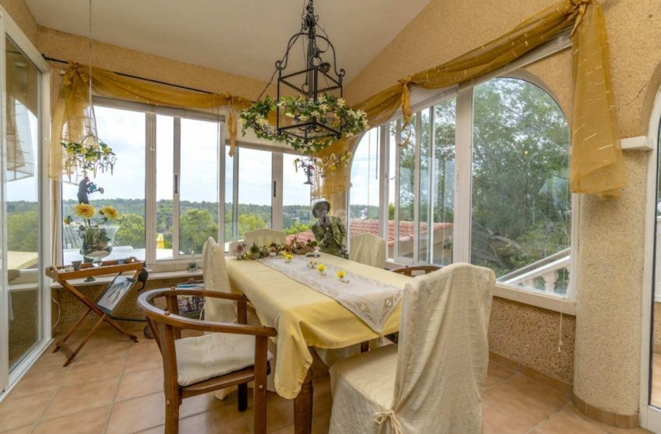 Odsprzedaż - Villa - Pinar de Campoverde - Inland