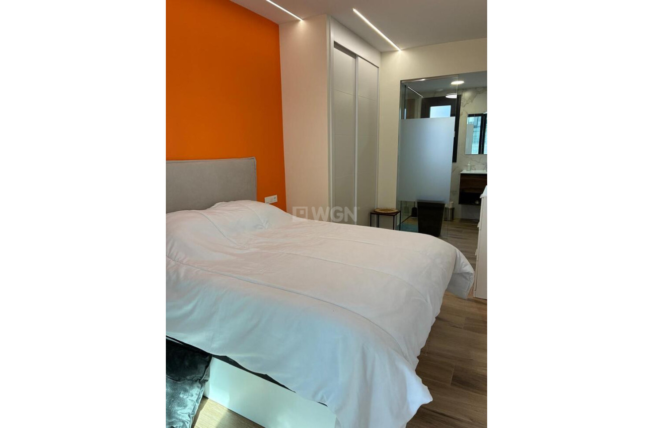 Odsprzedaż - Mieszkanie w bloku - Villamartin - Costa Blanca