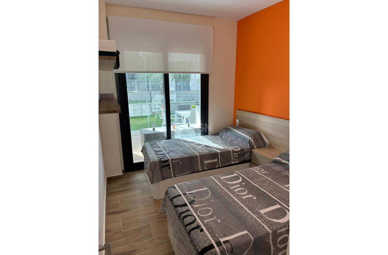 Odsprzedaż - Mieszkanie w bloku - Villamartin - Costa Blanca