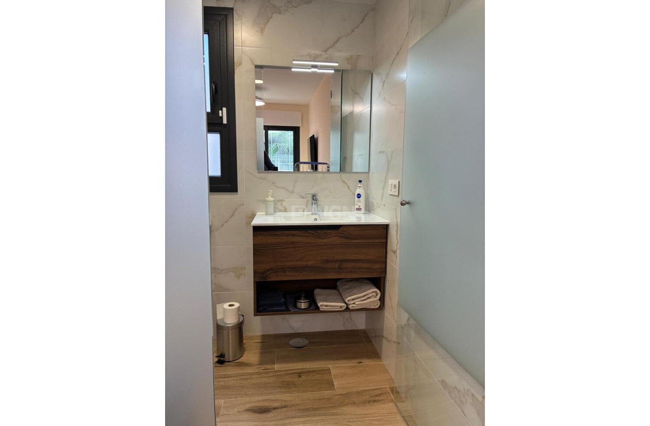 Odsprzedaż - Mieszkanie w bloku - Villamartin - Costa Blanca