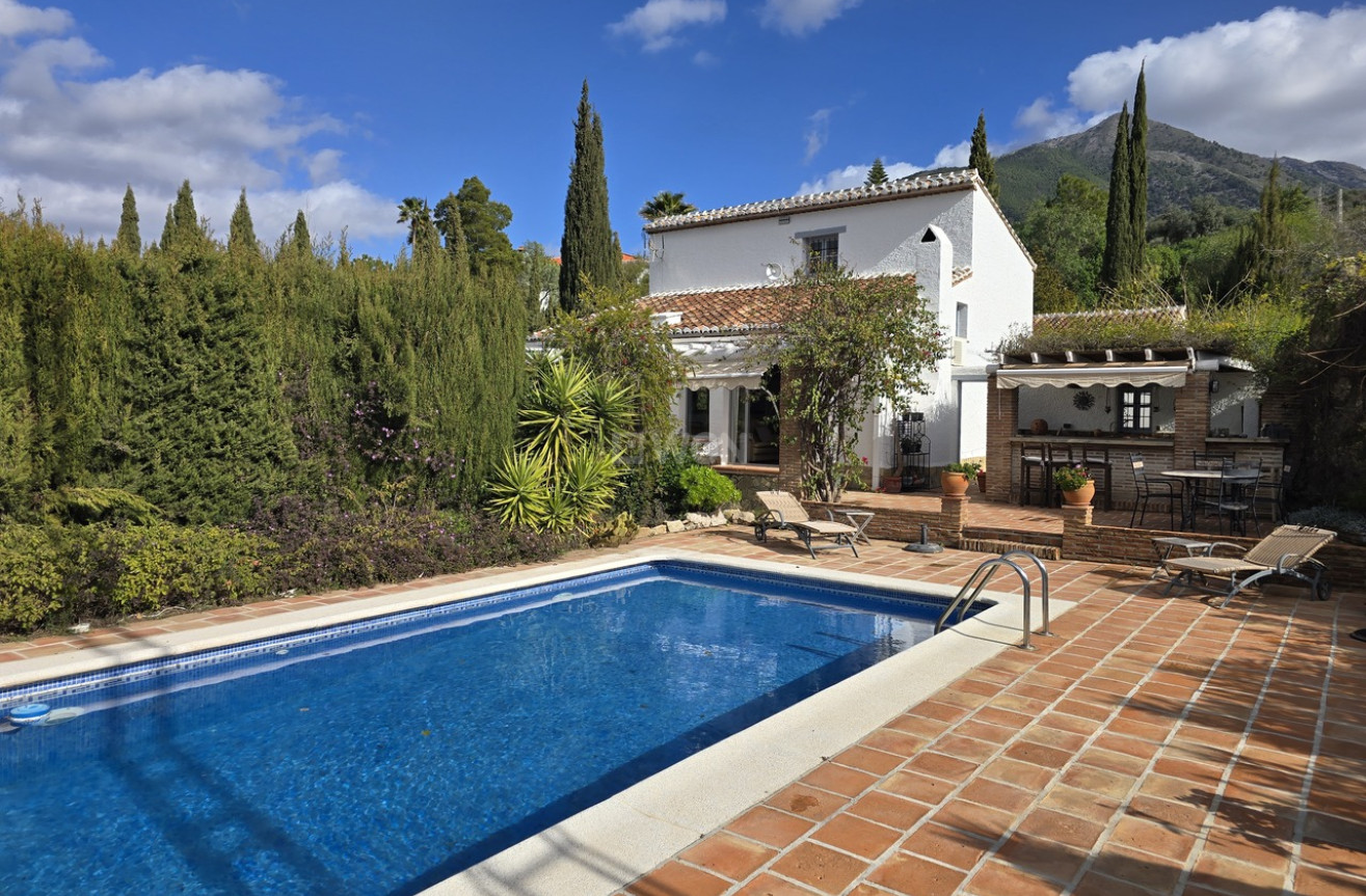 Odsprzedaż - Villa - Alcaucín - Inland