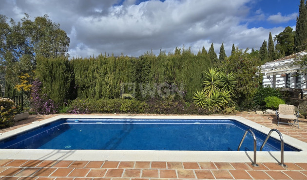 Odsprzedaż - Villa - Alcaucín - Inland