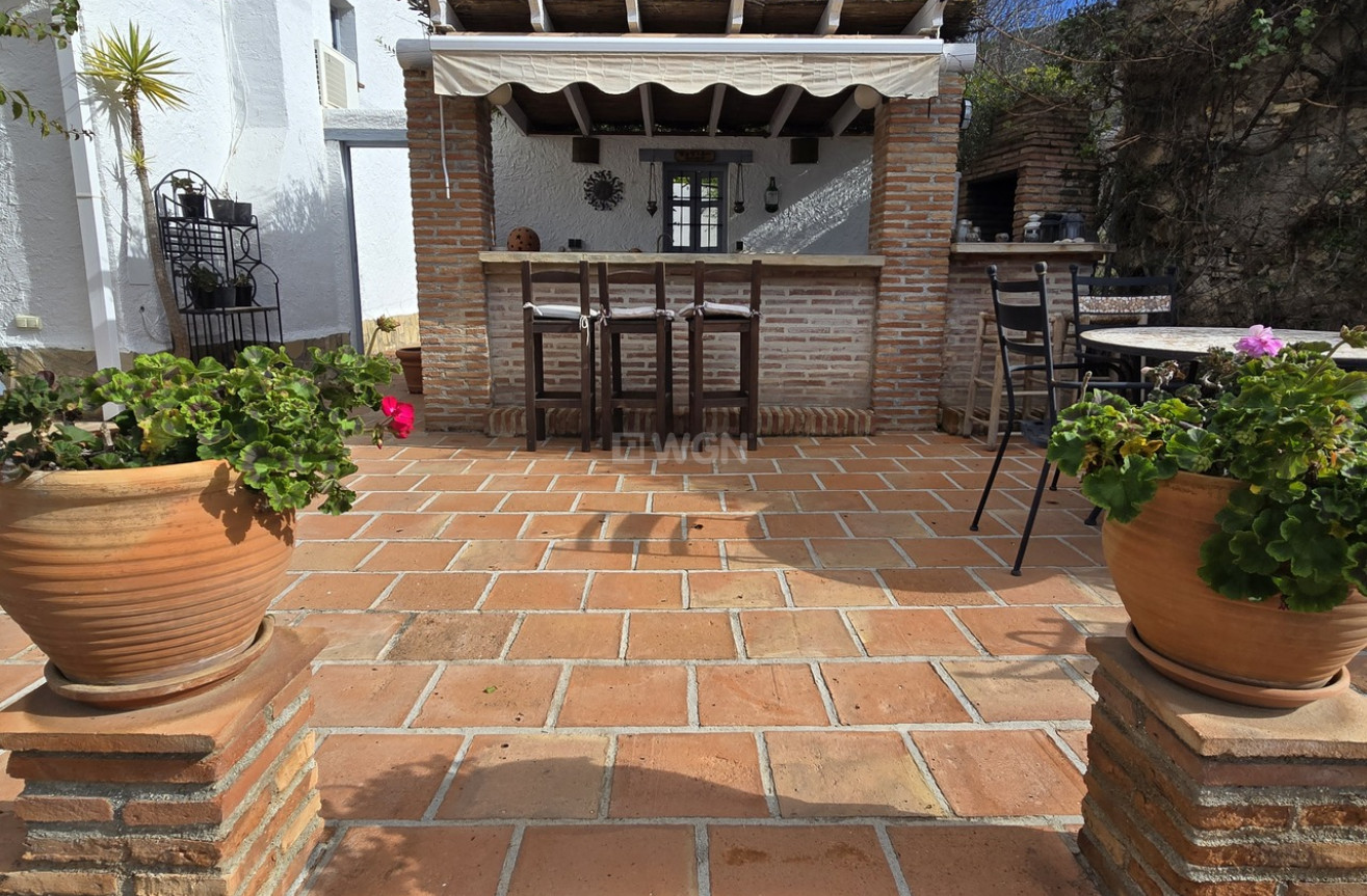 Odsprzedaż - Villa - Alcaucín - Inland