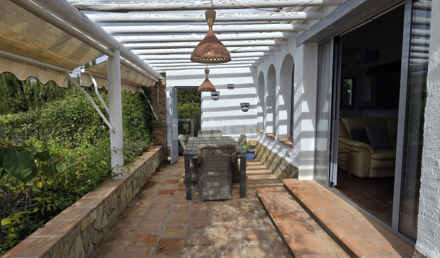 Odsprzedaż - Villa - Alcaucín - Inland